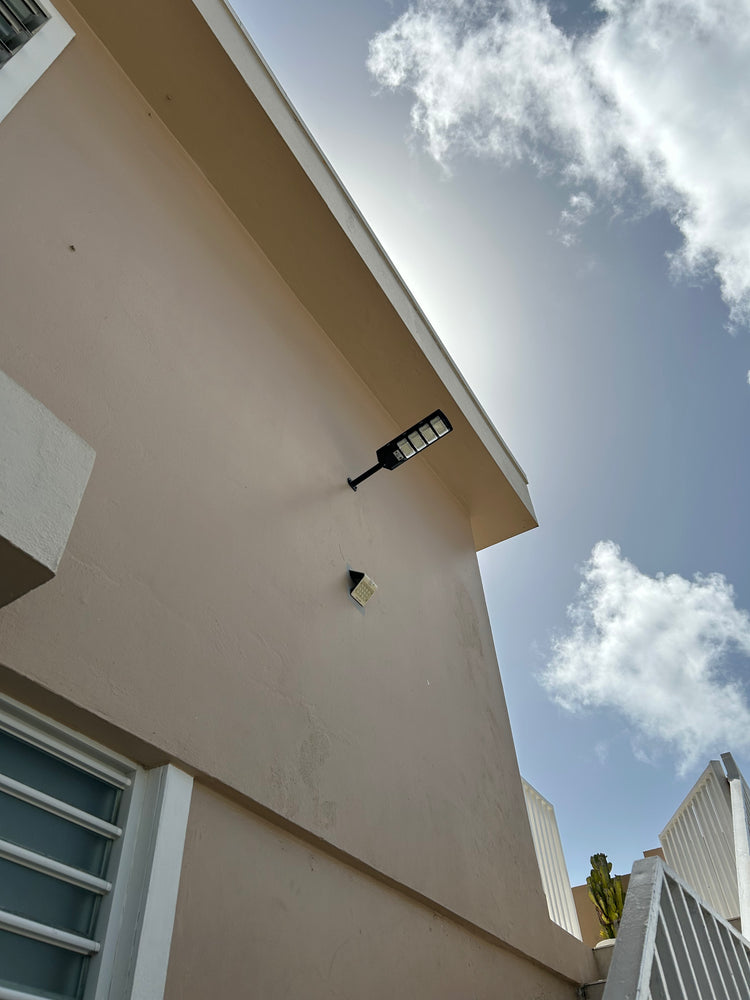 Foco Solar LED 300W - 4,000 lumens